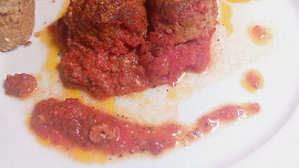 Vepřové kuličky pečené v toskánských rajčatech