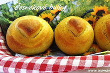 Česnekové bulky - varianta z droždí