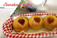 Česnekové bulky, dvoubarevné