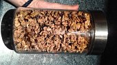 Domácí pomerančová granola s hořkou čokoládou