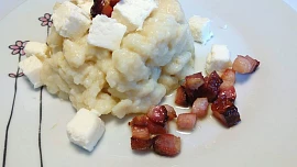 Halušky s brynzou a slaninou