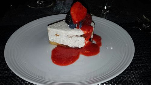 Mascarpone s čerstvým ovocem