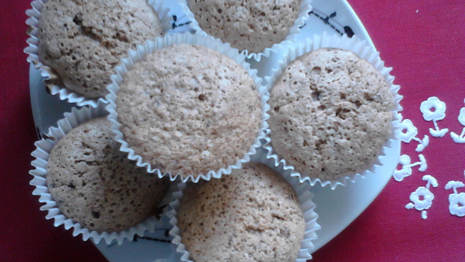 Ořechové muffiny s čokoládou