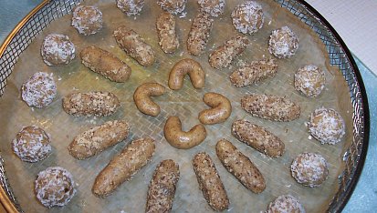 Pečené kuličky a válečky (DIA), připraveno k pečení