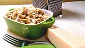 Domácí tagliatelle s brokolicovou omáčkou s parmezánem
