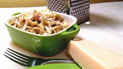Domácí tagliatelle s brokolicovou omáčkou s parmezánem