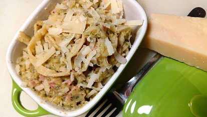 Domácí tagliatelle s brokolicovou omáčkou s parmezánem