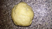 Domácí tagliatelle s brokolicovou omáčkou s parmezánem