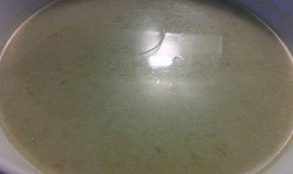 Pórková polévka s vaječným svítkem
