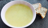 Pórková polévka se zakysanou smetanou (Pórková polévka )