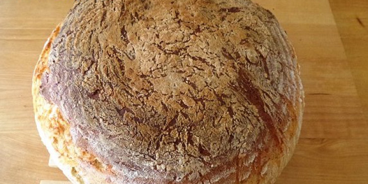 Španělský sýrový chleba podle mámy Korcové