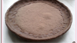 Výtečný tvarohový koláč s kakaovou drobenkou