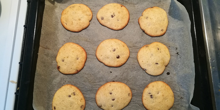 Cookies - sušenky s čokoládou (Po upečení)