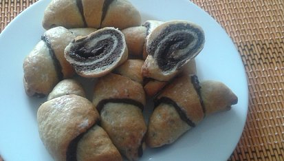 Dvoubarevné "lakované" rohlíčky