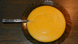 Květáková polévka s mrkví