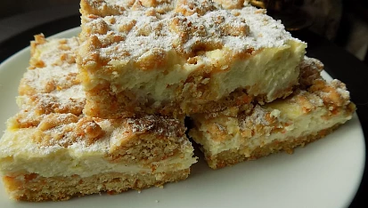 Mrkvový koláč s tvarohem