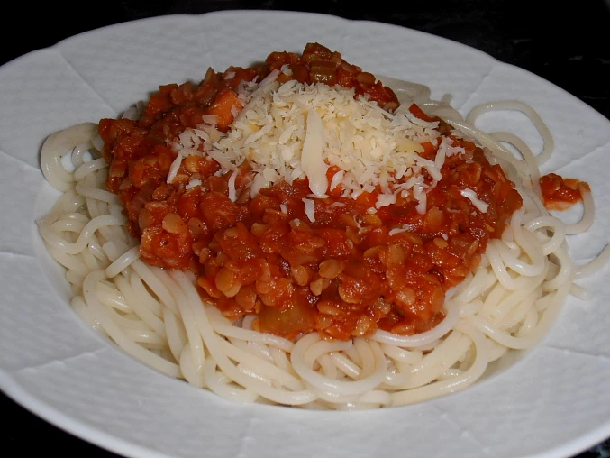 Vege boloňská omáčka z čočky, Vege boloňská omáčka z červené čočky. Vege boloňská omáčka z čočky, Vege boloňská omáčka z červené čočky.