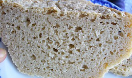Bezlepkový kváskový chléb