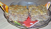 Hrnkové řezy s ovesnými vločkami a jablky