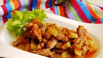 Jehněčí s řapíkatým celerem a tymiánem