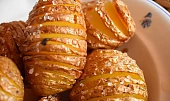 Pečené brambory Hasselback