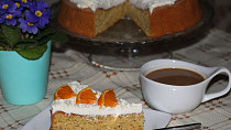 Pomerančový koláč s oříšky