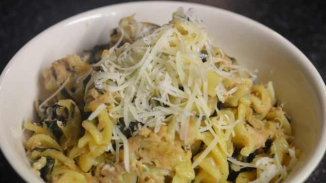 TuŠpe těstoviny s parmezánem