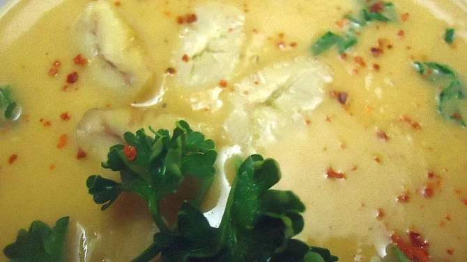 Kaštanová polévka se zázvorem a chilli