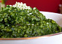 Kuskusový tahini špenát se sezamovými semínky