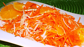 Mrkvový salát s celerem a pomerančem