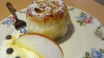 Štrůdlové muffiny s vanilkovým krémem