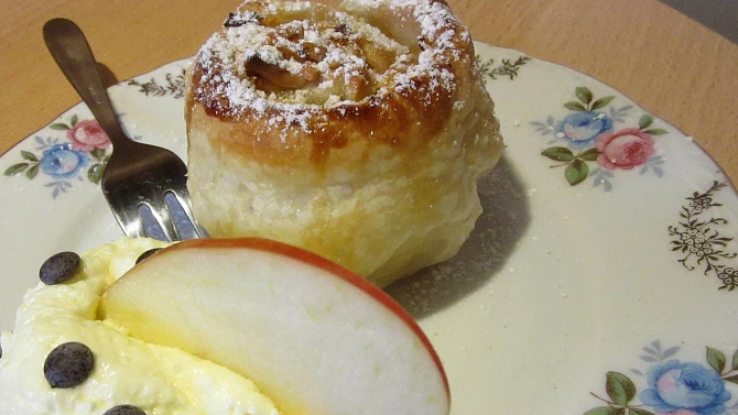 Štrůdlové muffiny s vanilkovým krémem