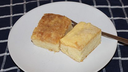 Buchta přežer se do blba, s mletými mandlemi nebo se zkaramelizovanými mandlemi