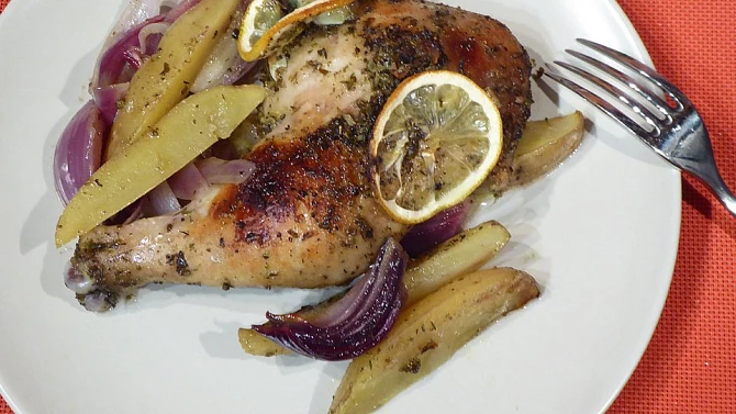 Citronové kuře s bramborami a červenou cibulí, Citronové kuře s bramborami a červenou cibulí