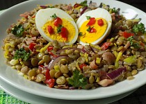 Čočkový salát s vejci