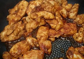 Kuřecí nudličky ´´na rychlo´´ s těstovinami (restované maso)