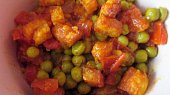 Matar paneer - hrášek se sýrem a rajčaty