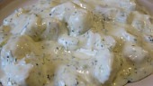 Gnocchi s kuřecími kousky a brokolicí ve smetanovo-sýrové omáčce