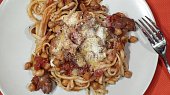 Kuřecí linguine s cizrnou a rajčaty, Kuřecí linguine s cizrnou a rajčaty