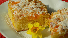 Mandarinkový koláč s drobenkou