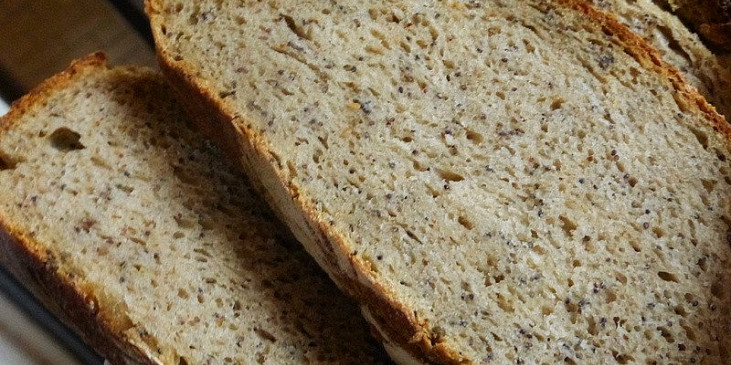 Tečkovaný kváskový chleba