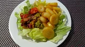 Brokolice s rajčaty, vejci a tofu