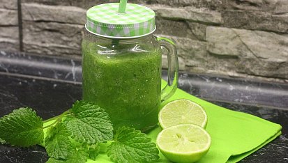 Jarní vzpruha - zelené smoothie z mladého osení