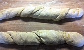 Kořenový chléb s cibulkou