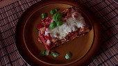 Lasagne zapečené s rajčaty a mletým masem