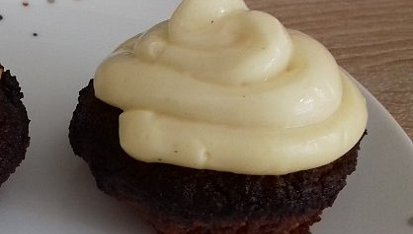 Mandlové muffiny s pudinkovým krémem (dietní)