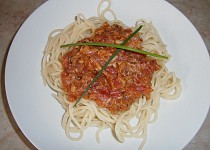 Rajčatová omáčka s tuňákem na špagety