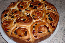 Horký potřený koláč