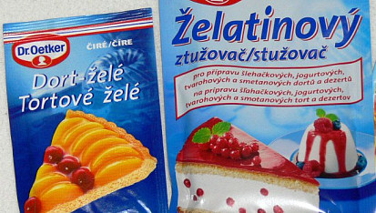 Dvojbarevné čokoládové kostky ze sušenek s banánem