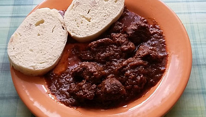 Výborný guláš z tlakového hrnce - zvládne opravdu každý, Hovězí guláš